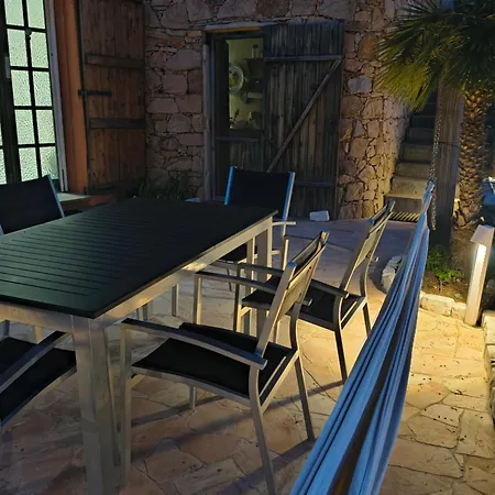 Whole Seaviews Private Access At 200m U1977 Villa *